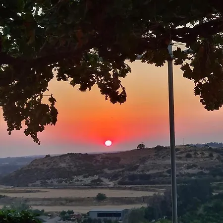 Сasa de vacaciones Arodafni House. Unique Views And Amazing Sunsets. *