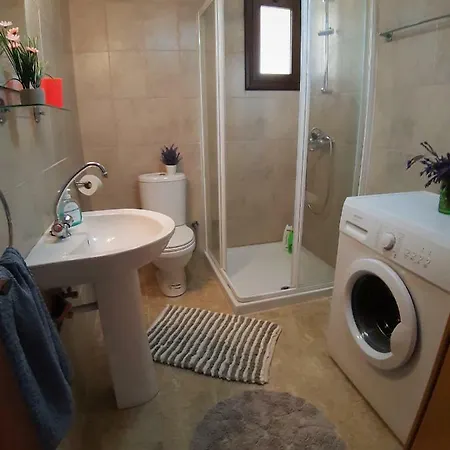 Arodafni House. Unique Views And Amazing Sunsets. Сasa de vacaciones Kouklia