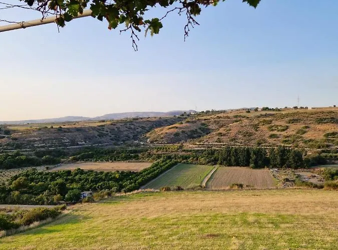Arodafni House. Unique Views And Amazing Sunsets. Prázdninový dům *