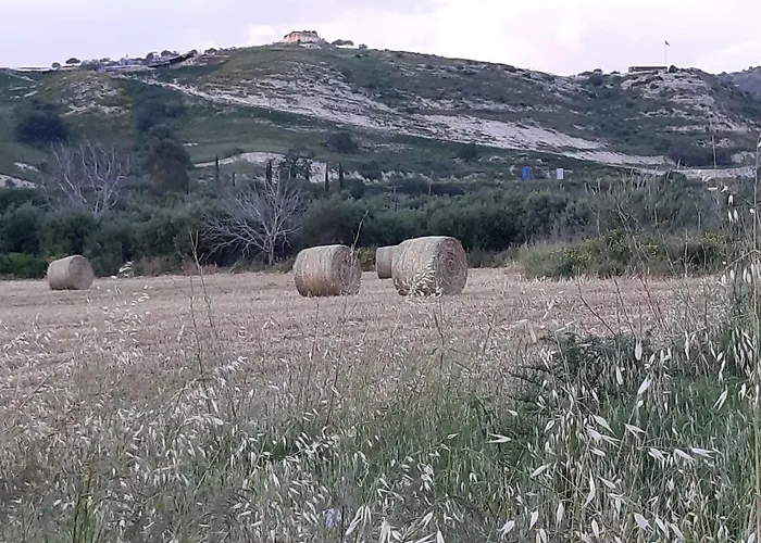 Arodafni House. Unique Views And Amazing Sunsets. Prázdninový dům Kouklia