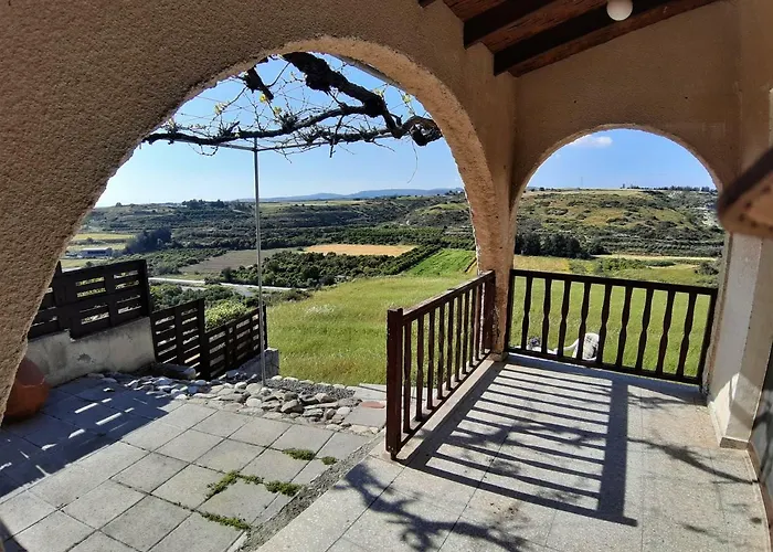 Arodafni House. Unique Views And Amazing Sunsets. * Kouklia