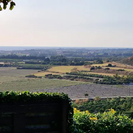 Arodafni House. Unique Views And Amazing Sunsets. بيت للعطل