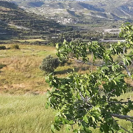 بيت للعطل Arodafni House. Unique Views And Amazing Sunsets. *