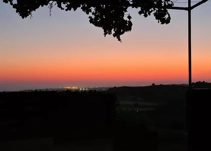 Arodafni House. Unique Views And Amazing Sunsets. Prázdninový dům Kouklia