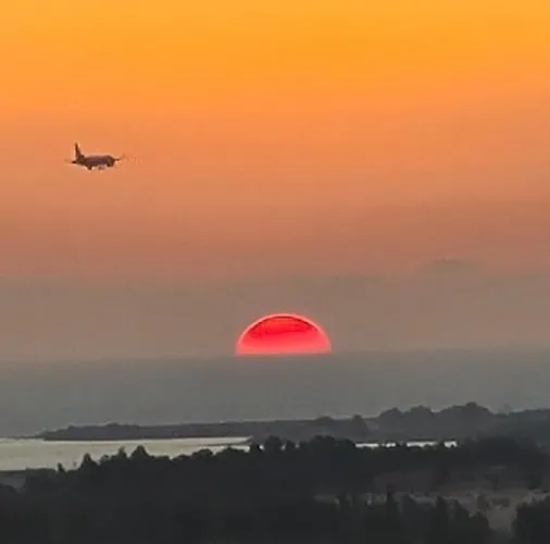 Prázdninový dům Arodafni House. Unique Views And Amazing Sunsets. *