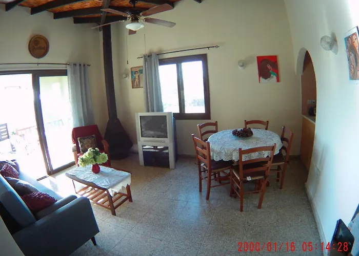 Arodafni House. Unique Views And Amazing Sunsets. Prázdninový dům