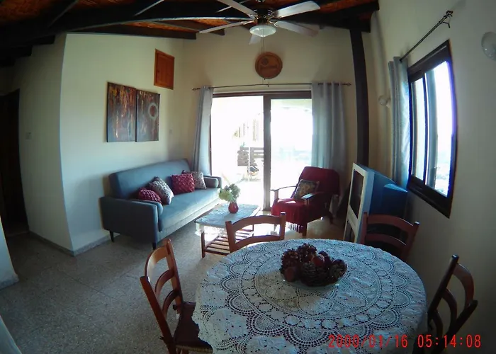 Prázdninový dům Arodafni House. Unique Views And Amazing Sunsets.